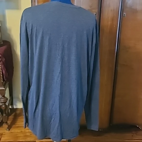 Vera Bradley LS. Prairie floral on Navy Heather size women's 2XL. (#1118)) - Picture 4 of 13